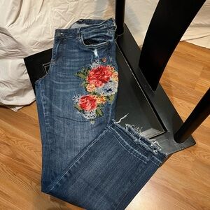 Floral Embroidered Women's Jeans